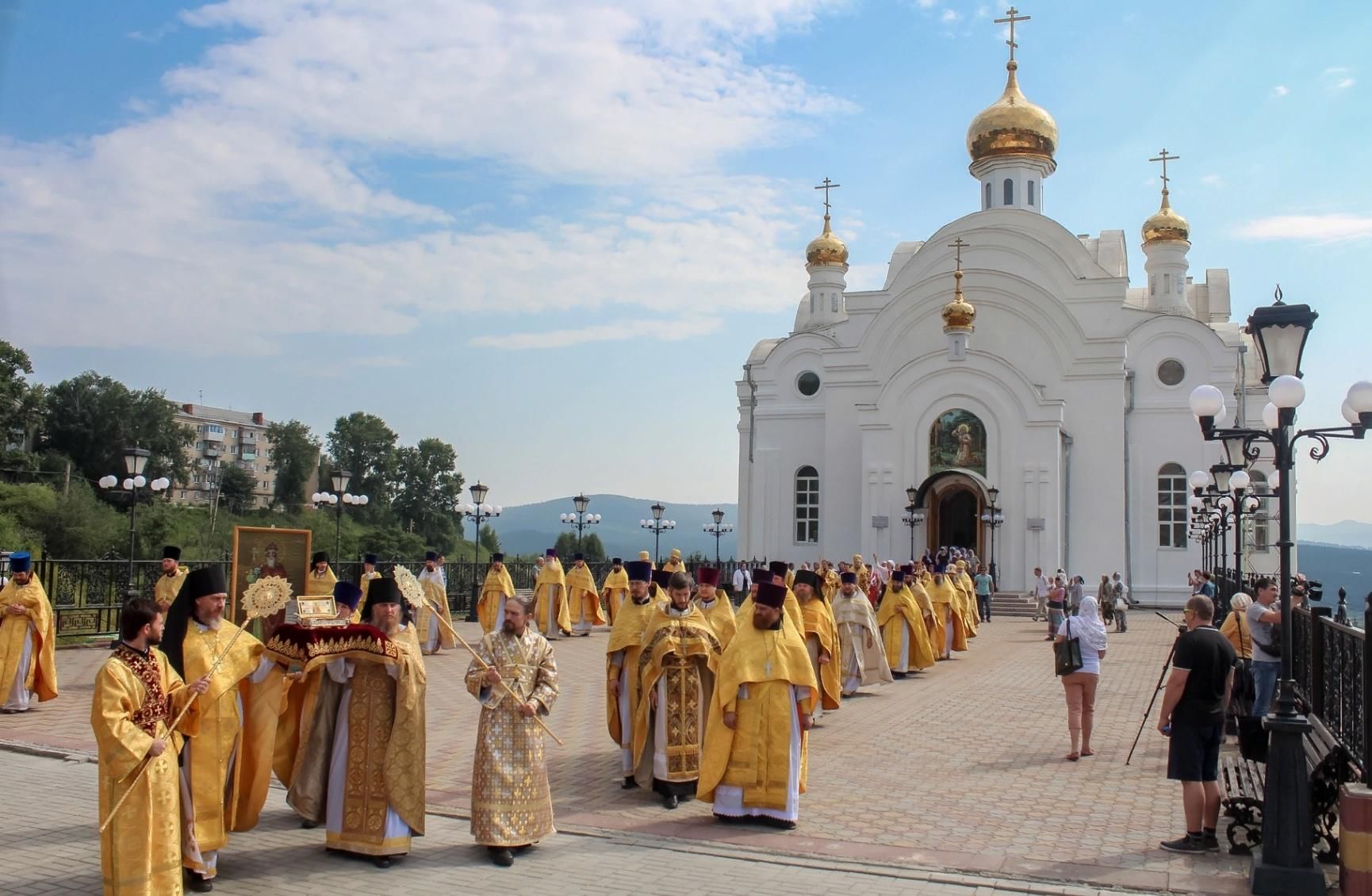 Православные храмы в день крещения Руси