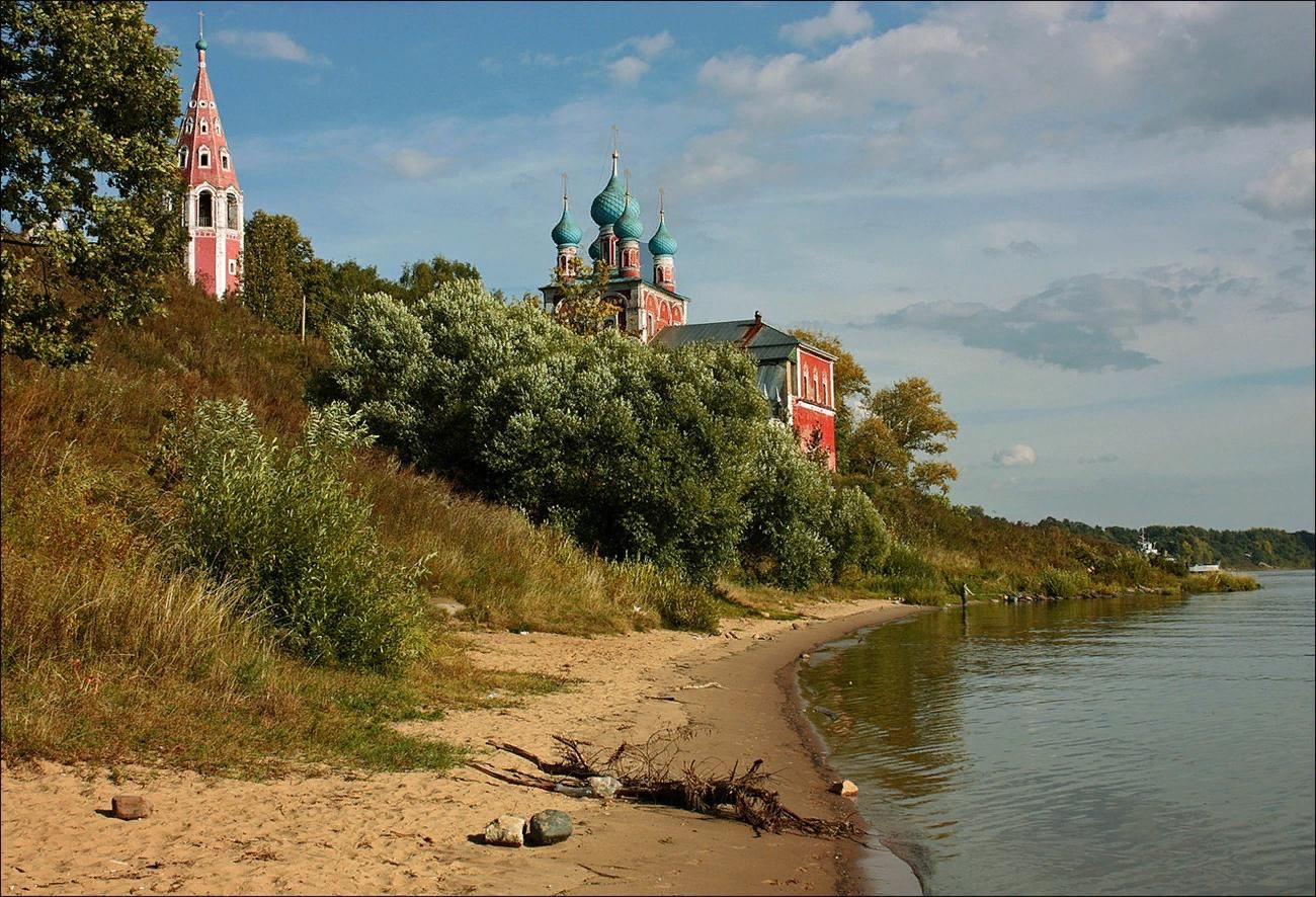 Город на берегу реки