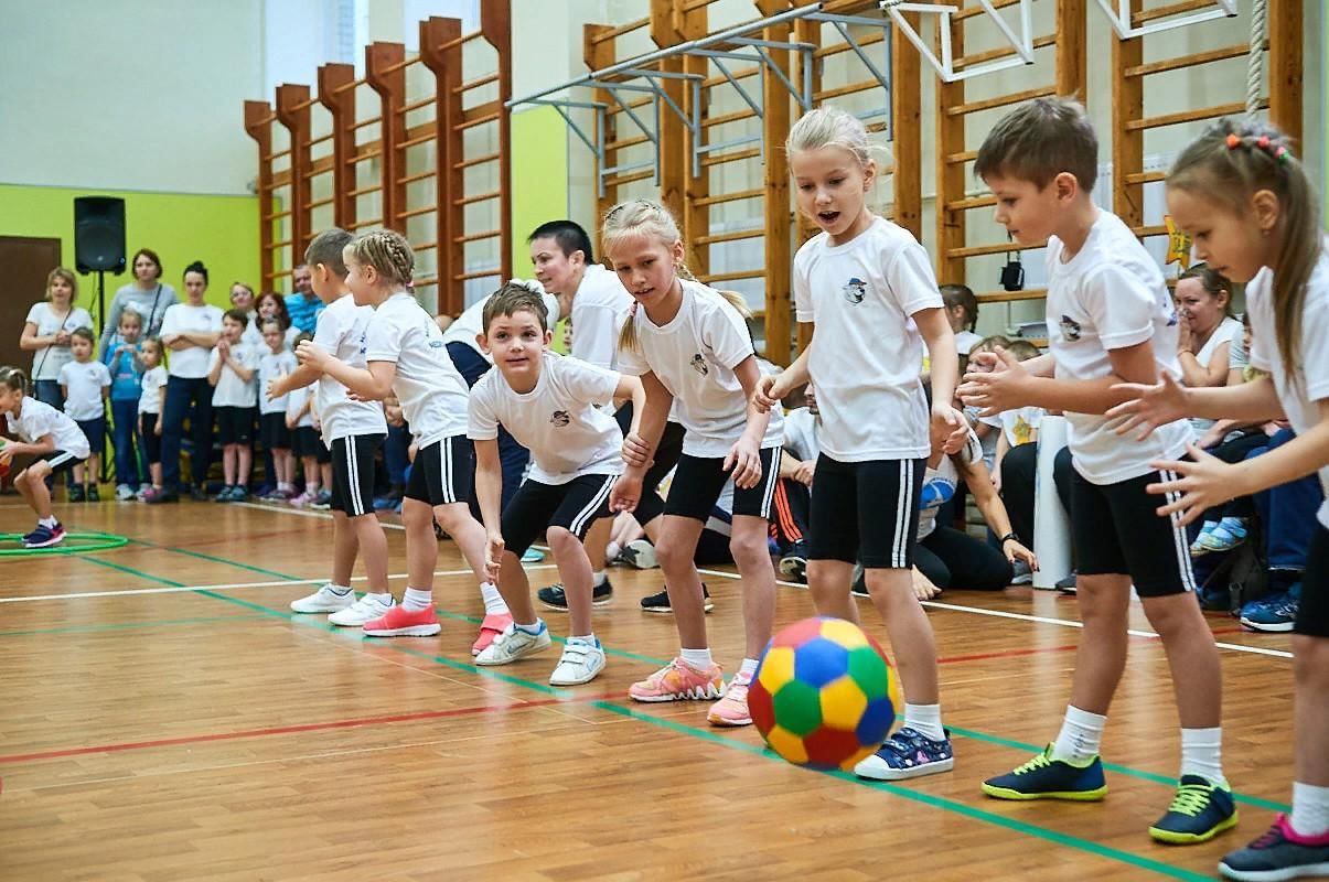 Проведение спортивных соревнований. Веселые старты. Спортивные старты. Спортивные соревнования для детей. Соревнования Веселые старты.