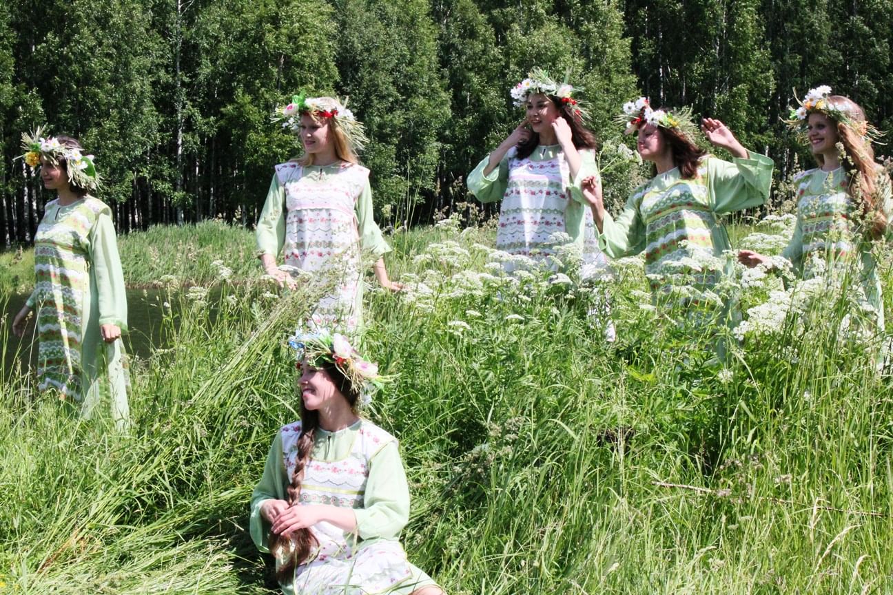 День ивана купала чей праздник. С праздником Ивана Купала. Таруса Ивана Купала. Купало и Кострома.