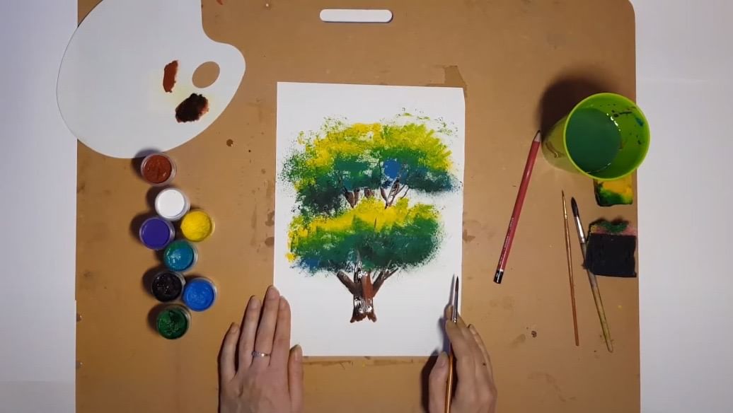 Красит ли гуашь дерево. Дерево гуашью МК. Нарисовать дерево гуашью мастер класс. Деревья гуашью для детей на скорую руку. Учимся рисовать дерево с детьми гуашью.