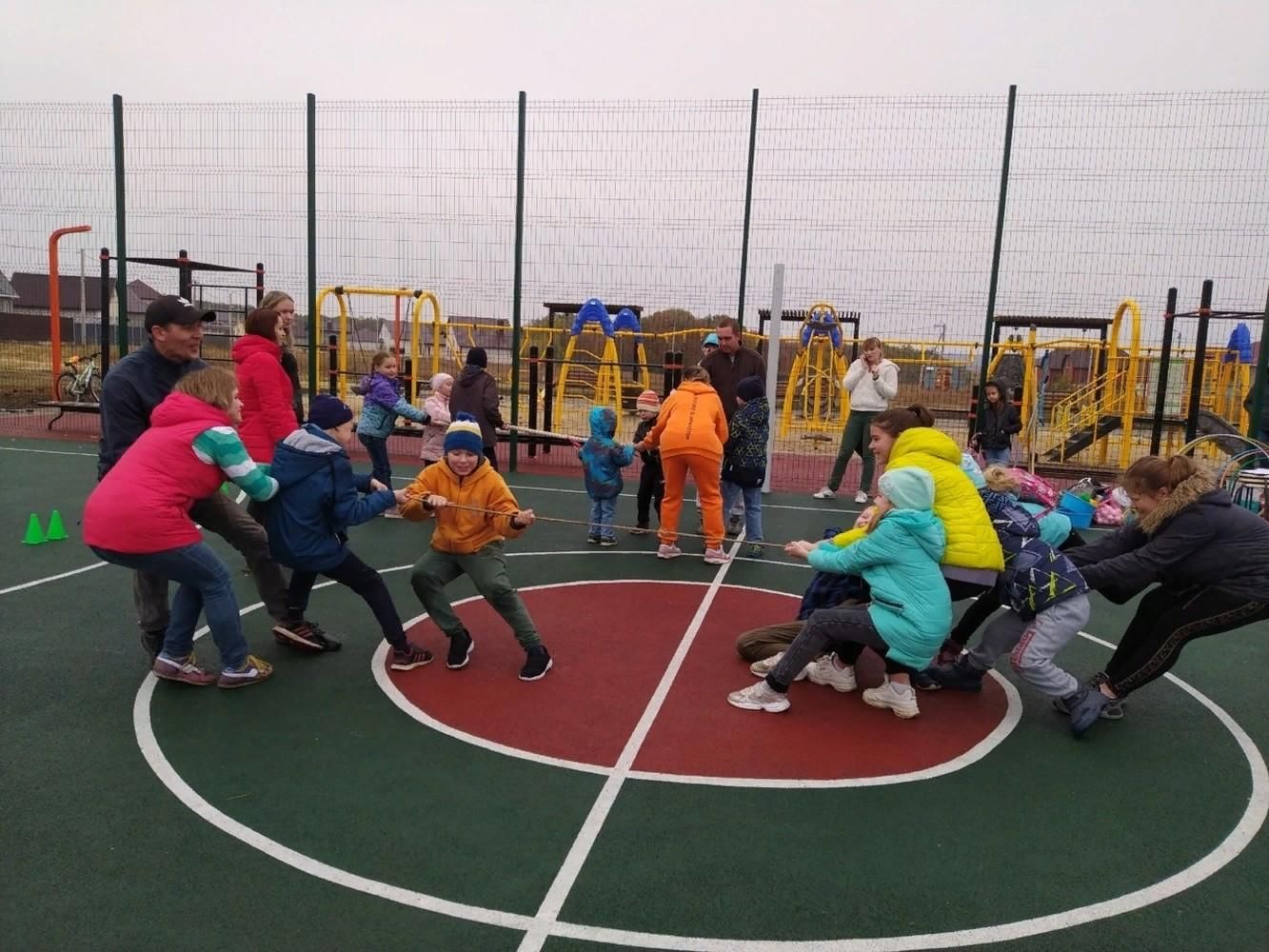 Спортивная программа веселые старты. Пойковский Веселые старты. Весёлые старты Эир.