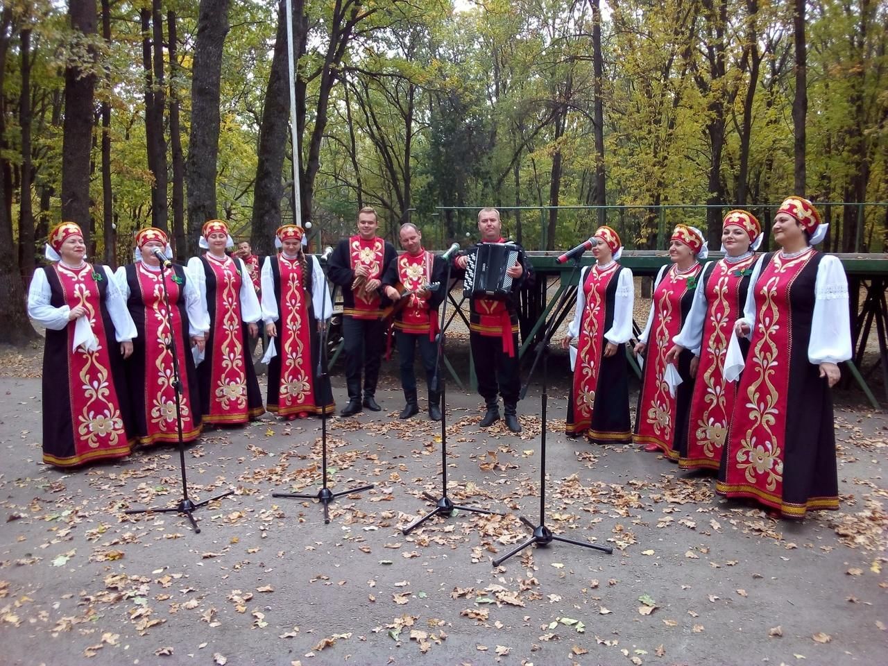 12 поем. Смородинский дом культуры. Смородинский дом культуры фото. Смородинская песня.