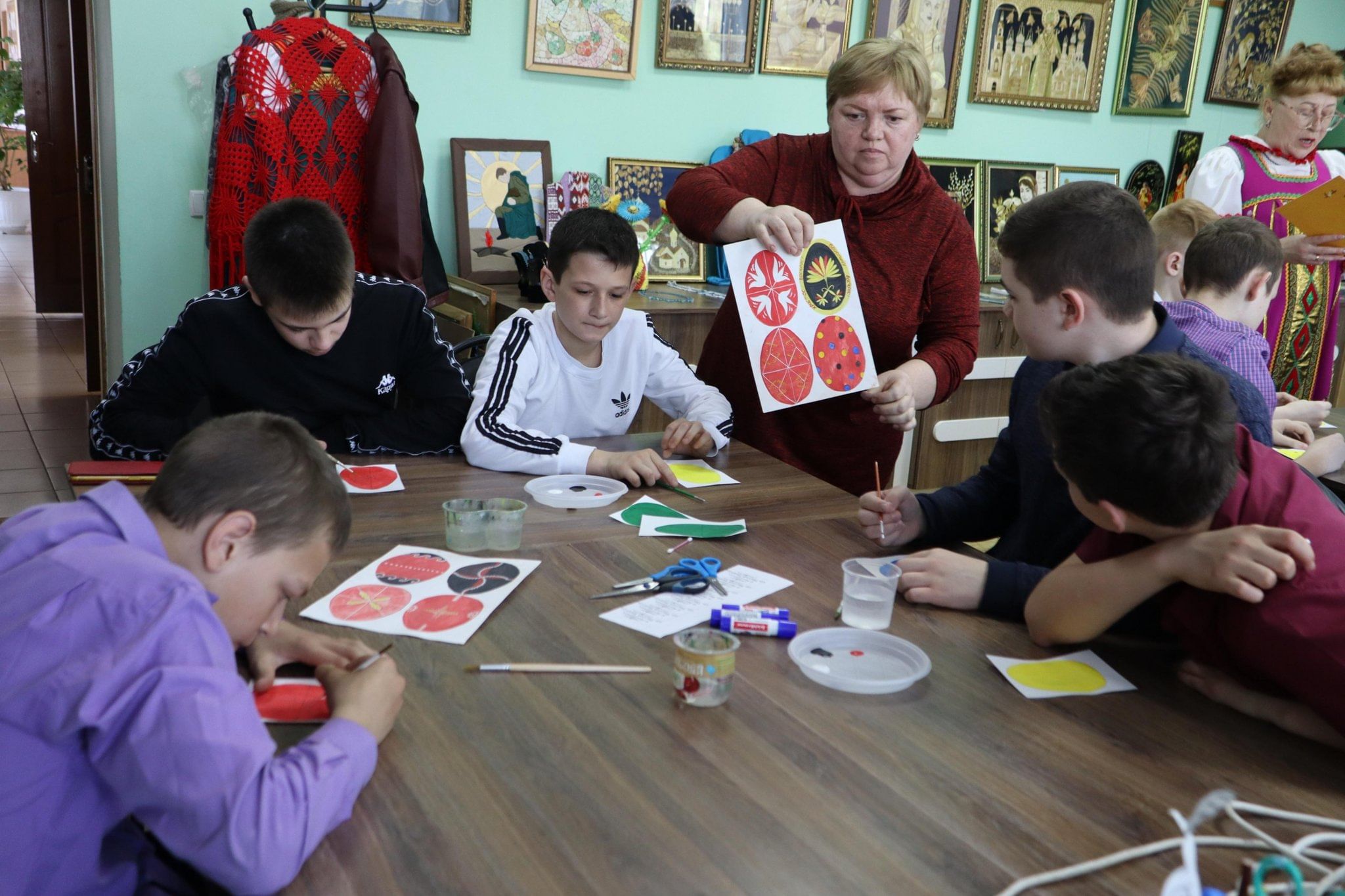 Традиционный рисунок на пасхальных яйцах