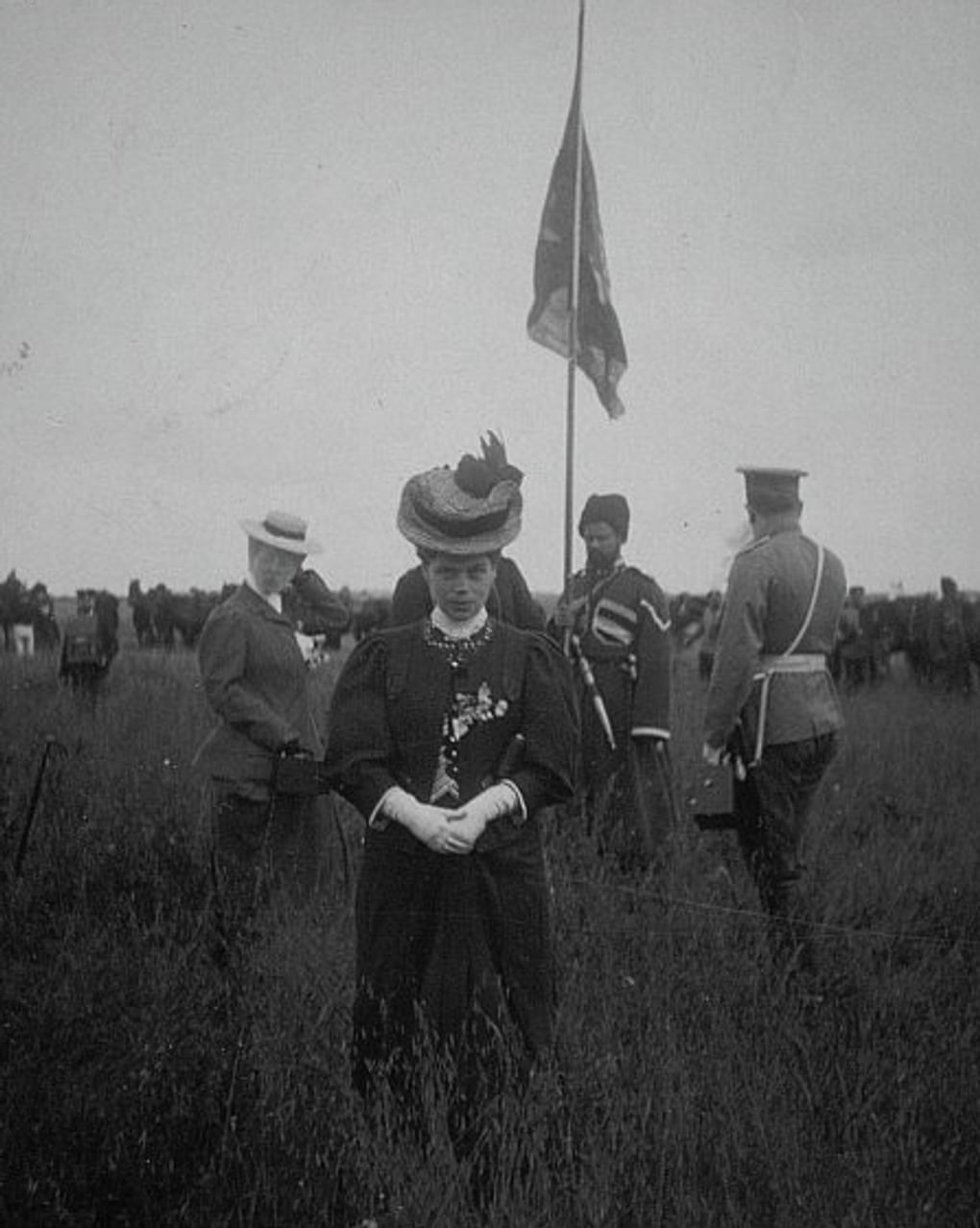 Великая княгиня Ксения Александровна на смотре. 1900-е годы. Фотография: Государственный исторический музей, Москва