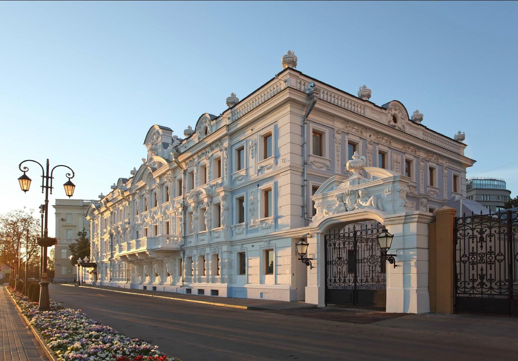 Здания нижнего новгорода. Музей усадьба Рукавишниковых Нижний Новгород. Усадьба с м Рукавишникова Нижний Новгород. Нижний Новгород усадьба рукав. Дом Рукавишникова в Нижнем Новгороде музей.