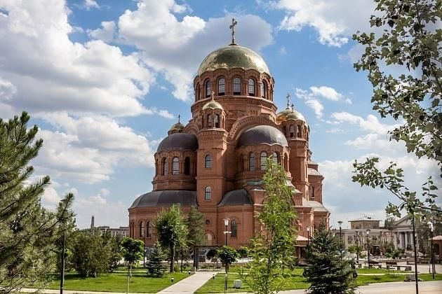 Фото храма александра невского Пешеходная экскурсия "От собора Александра Невского до памятника Петру I" 2021, 