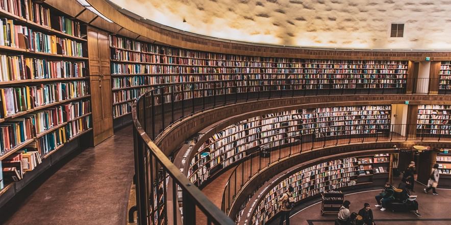 Основное изображение для события Экскурсия в книгохранилище