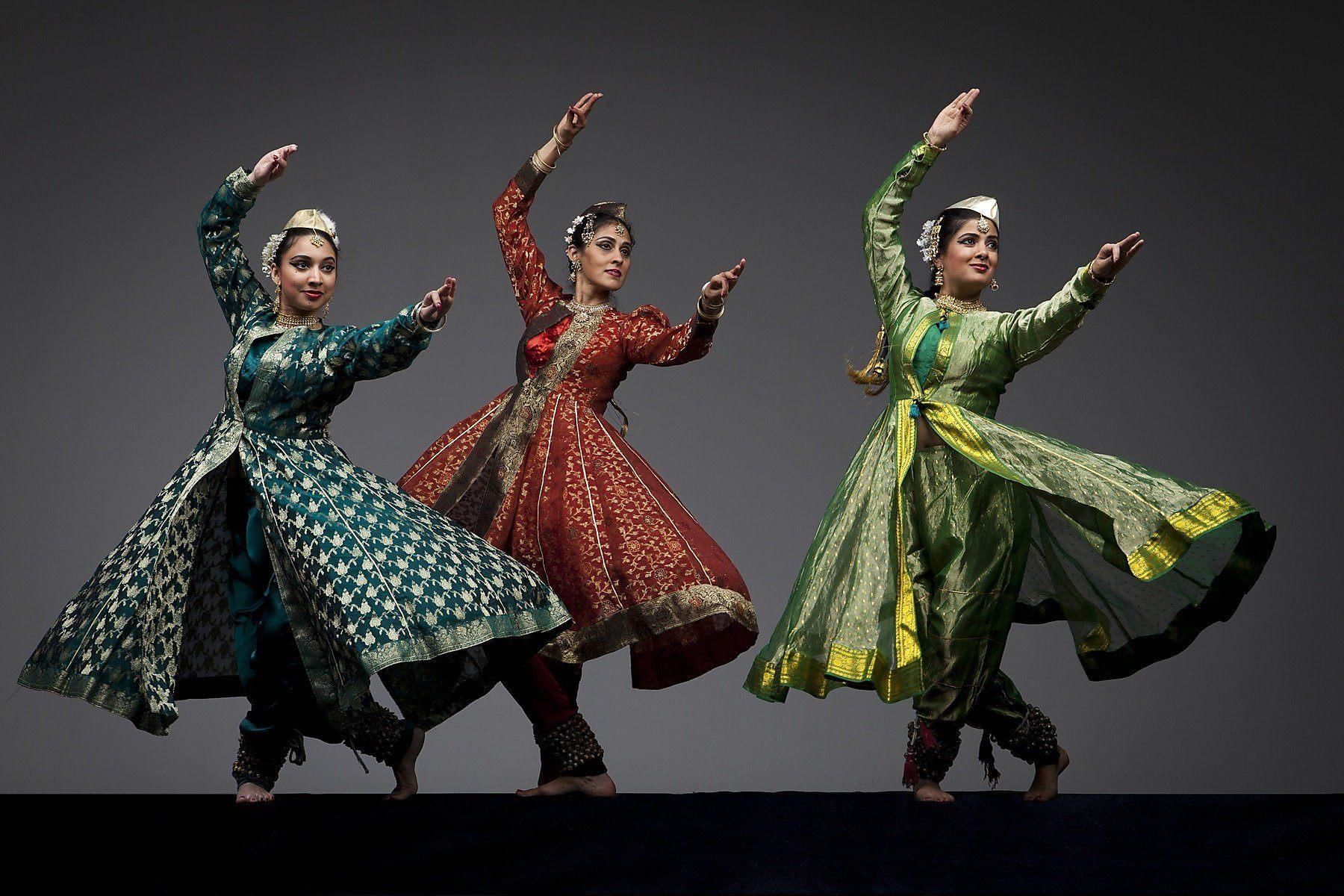 Национальные народные танцы. Катхак индийский танец. Катхак - классический танец Северной Индии. Танцевальный стиль катхак. Классический танцевальный стиль катхак..