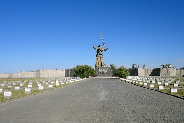 Мемориалы волгограда фото