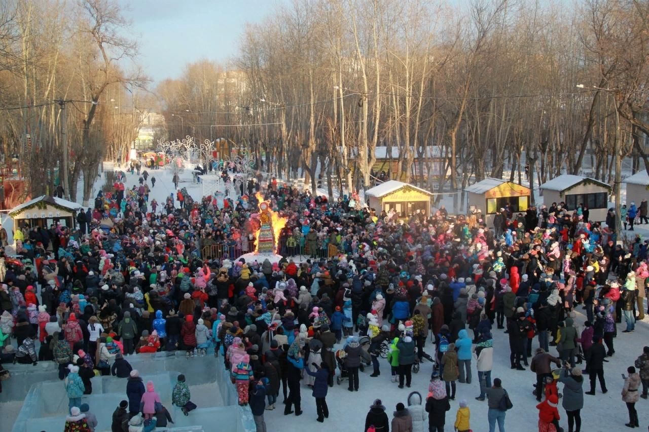 масленица в парке маяковского в екатеринбурге