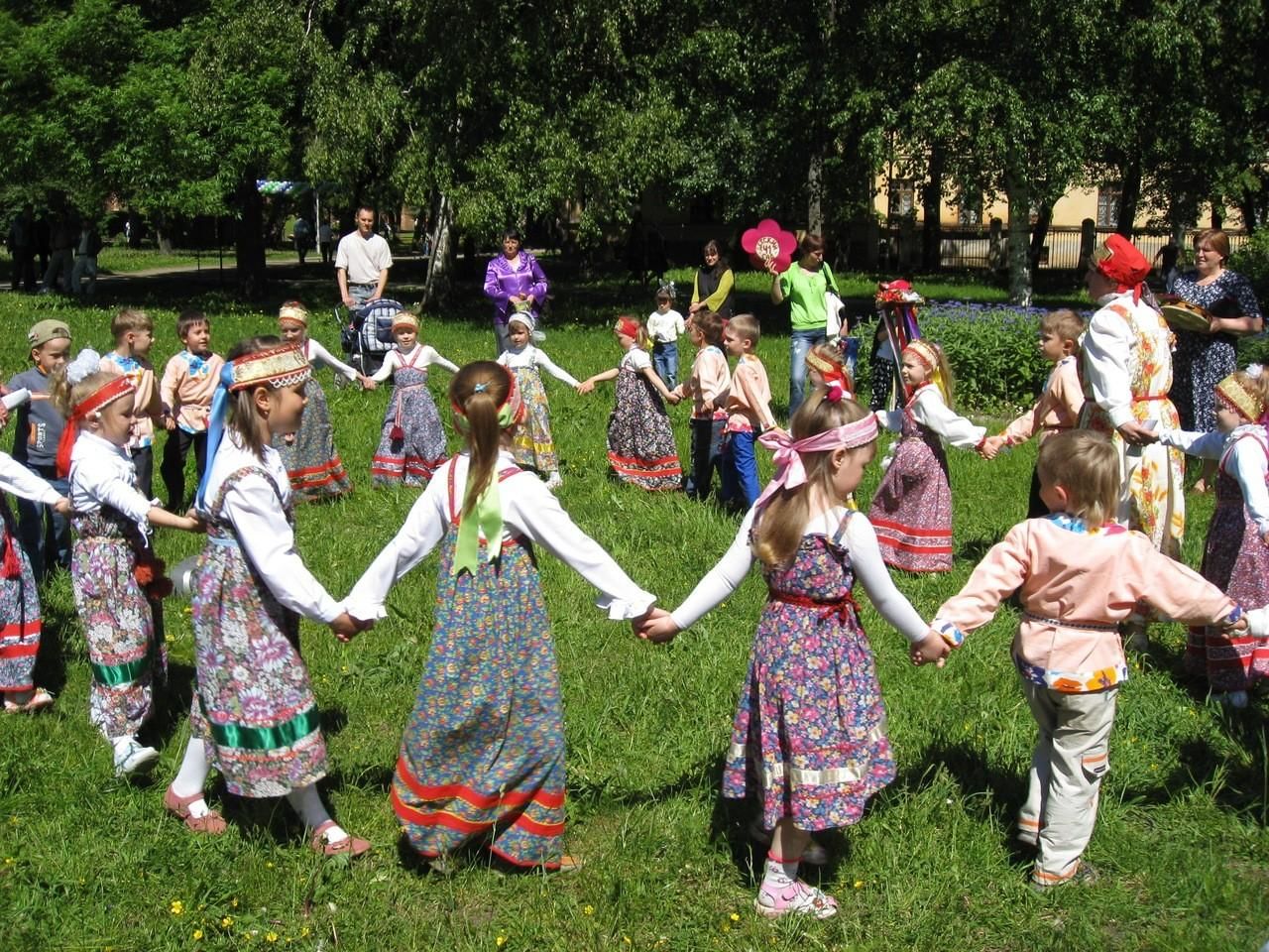 Весенние игры песня