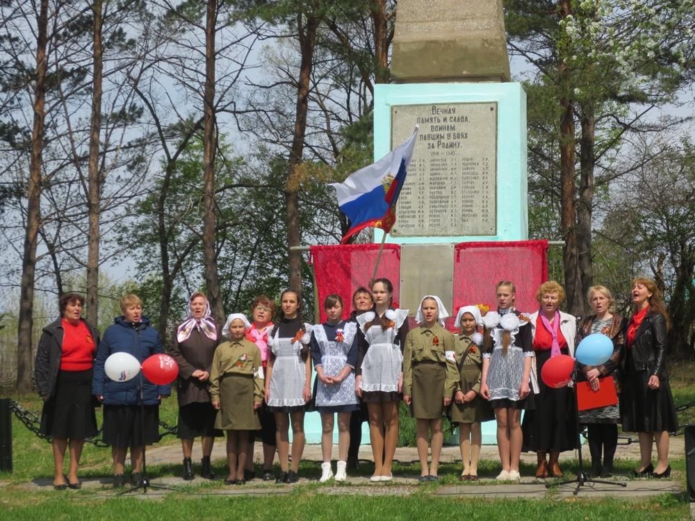 Дом культуры с. Иннокентьевка. Иннокентьевка Приморский край школа.