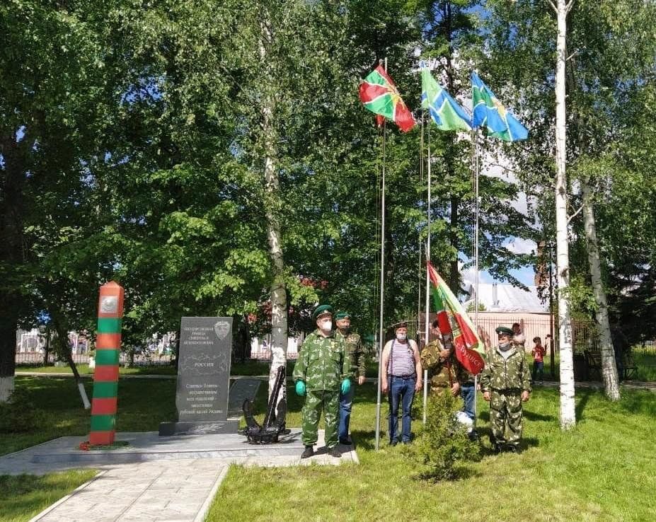 Военком буински. Г Юрга памятник пограничникам 2022. День пограничника Набережные Челны фото.