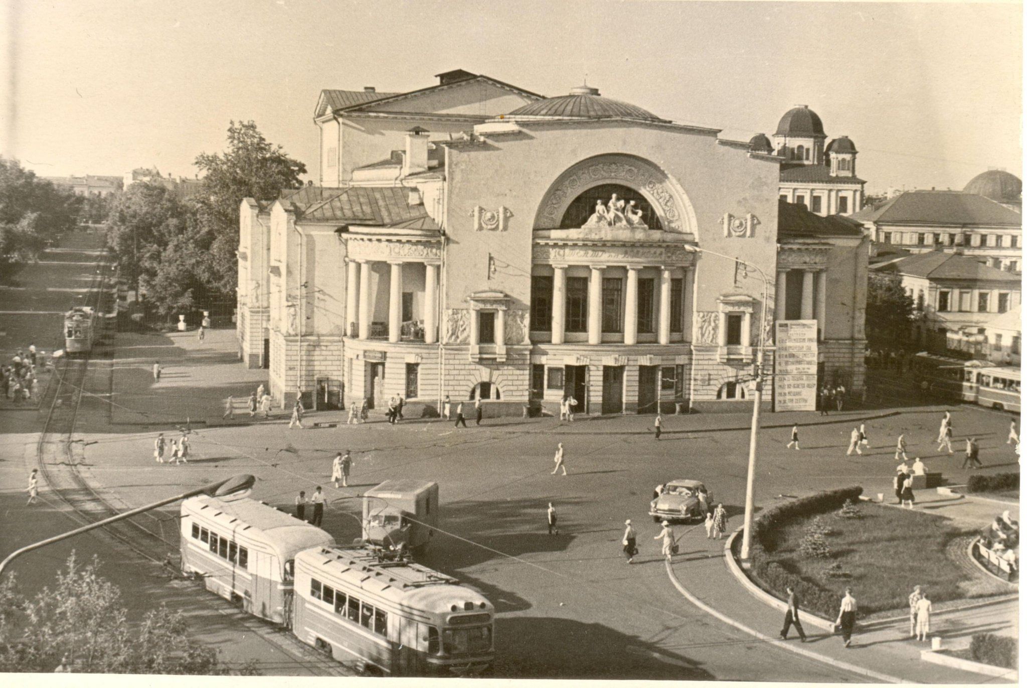 волковский театр места