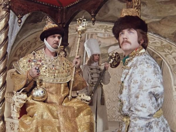 Кадр из художественного фильма Леонида Гайдая «Иван Васильевич меняет профессию» (1973)