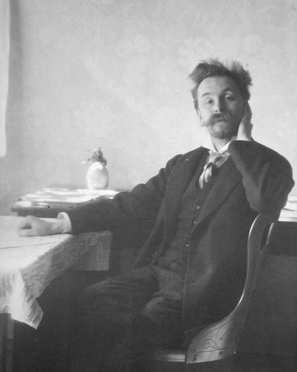 Александр Скрябин после окончания музыкальной поэмы «Прометей». 1910 год. Фотография: Александр Мозер / Мемориальный музей А.Н. Скрябина, Москва