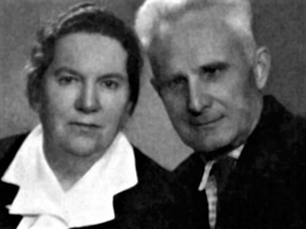 Родители Элины Быстрицкой Эсфирь и Авраам Быстрицкие. Фотография: uznayvse.ru