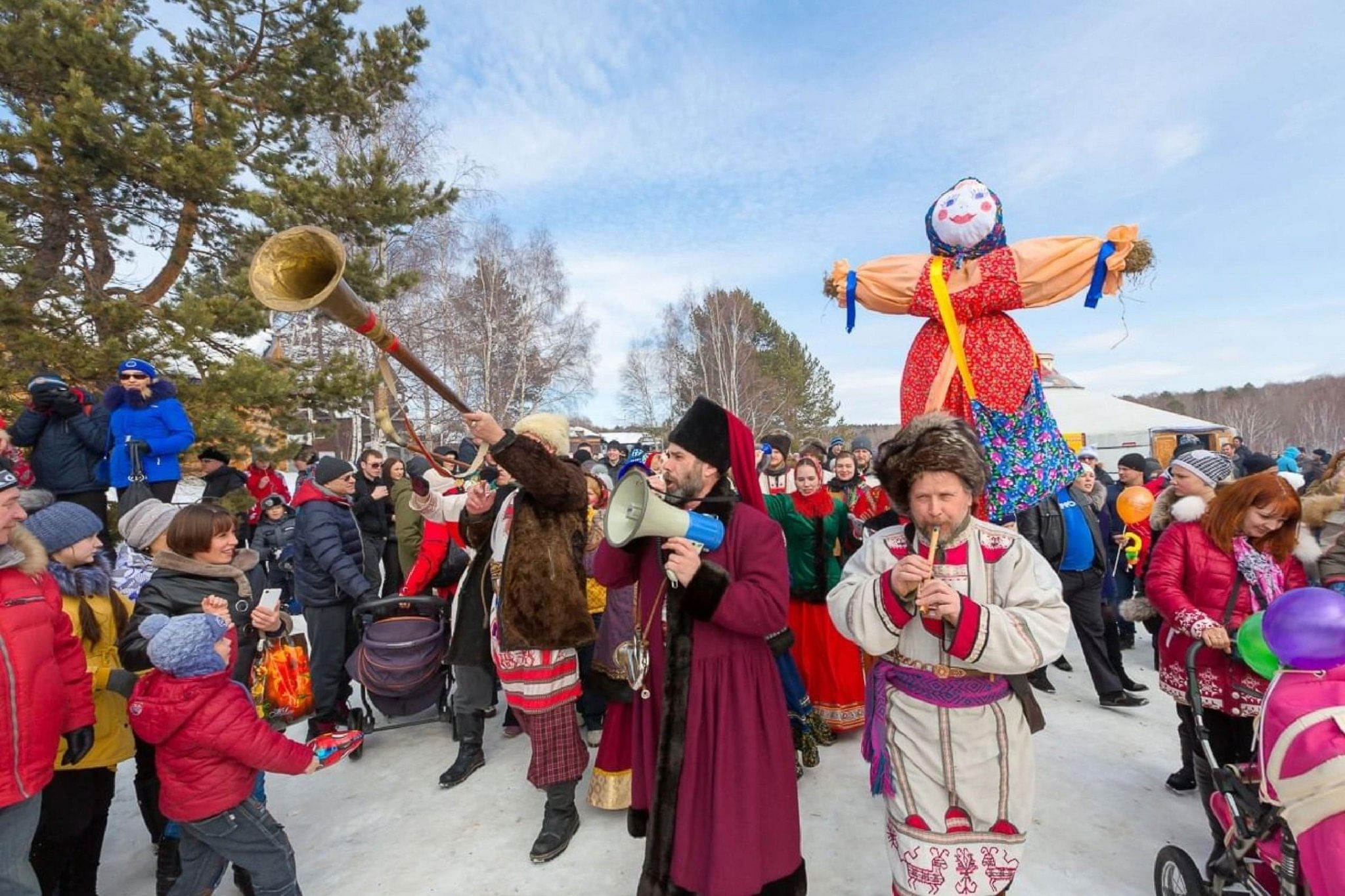 Масленица это. Масленица 2019 Глазов. Масляна в Пирогово. Празднование Масленицы. Праздничные гуляния.