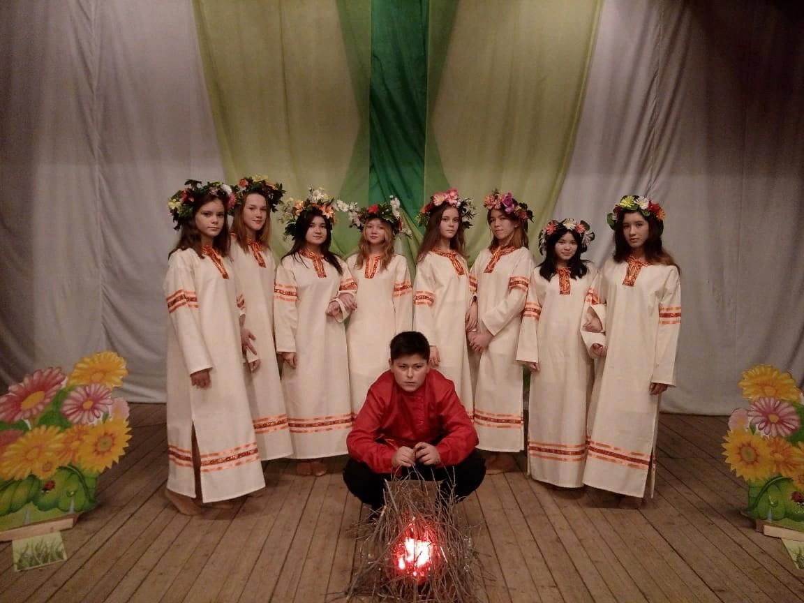 Праздник ой. Чародеи ансамбль