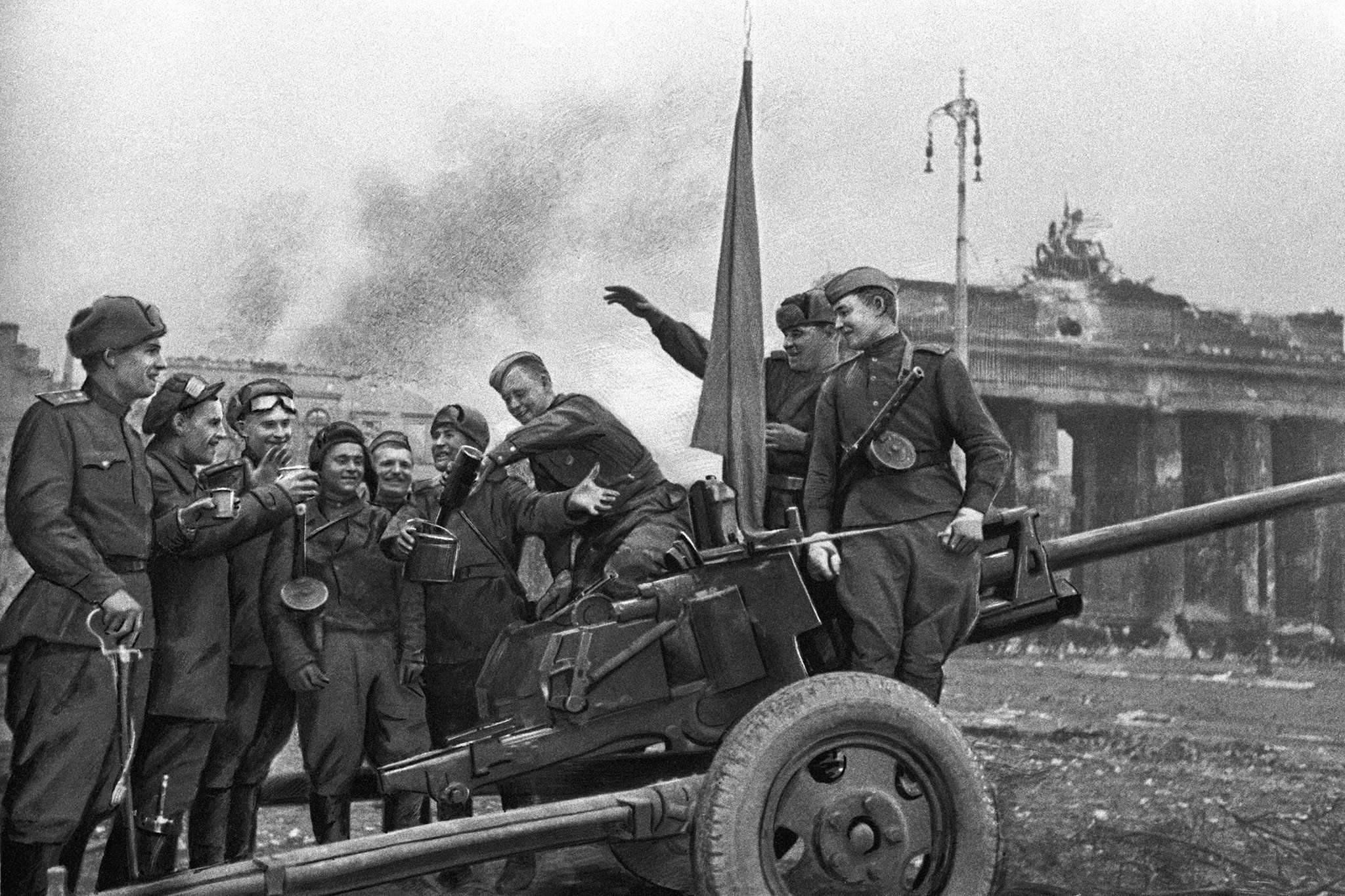 Вов лучшее. Великая Отечественная война 1941-1945. 2 Отечественная война 1941-1945. Великая Отечественная война 1945. Великая Отечественная война фотохроника победа.