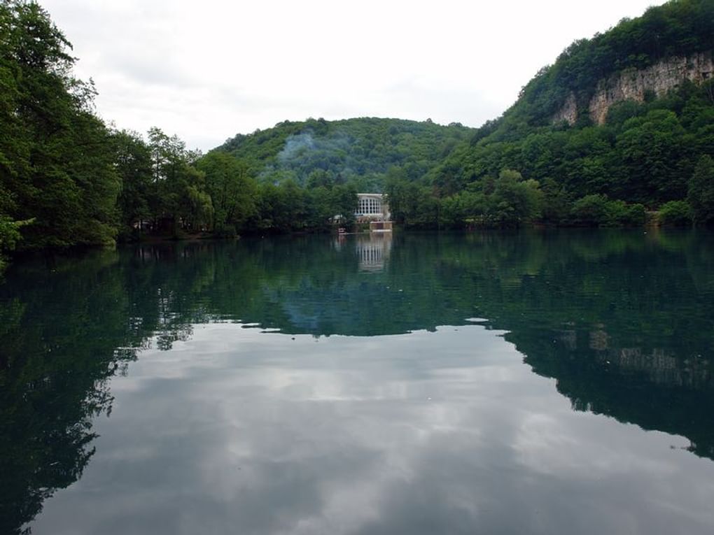 Высокогорное озеро. Черекский район, Кабардино-Балкария. Фотография: Александр Тараканов / фотобанк «Лори»