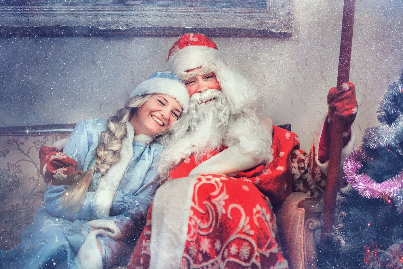 Дед мороз 2024 года. Дед Мороз и Снегурочка. Дед Мороз и Снегурочка картинки. Фотосессия с дедом Морозом. Новый год дед Мороз и Снегурочка.