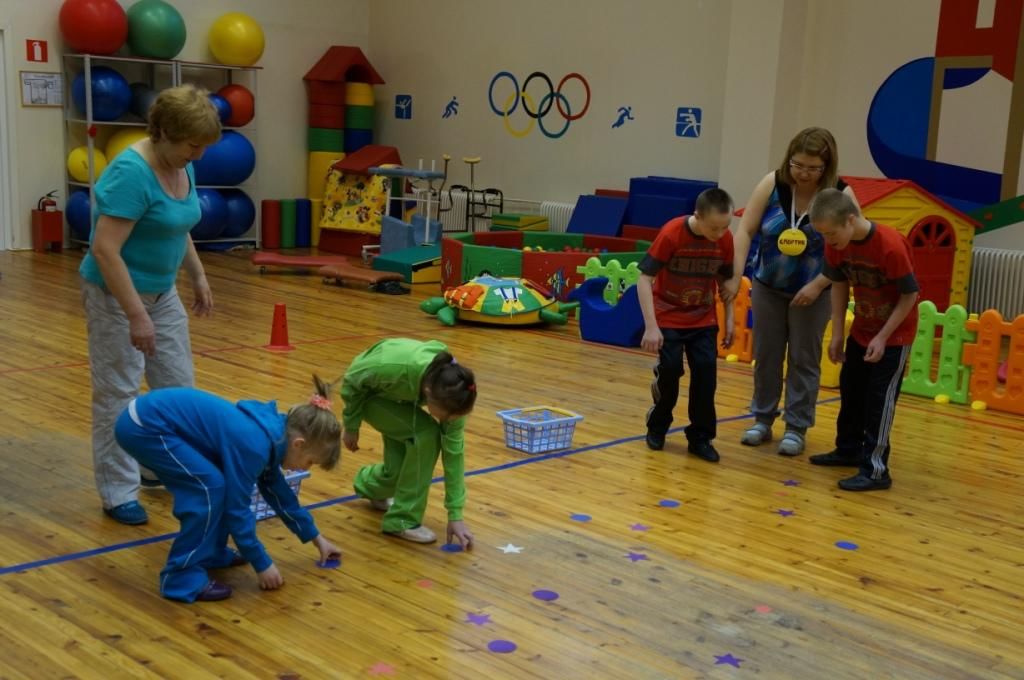 Игры для дцп. Адаптивная физическая культура для детей. Занятия с детьми инвалидами. Спортивный праздник в детском саду. Занятия АФК для детей с ОВЗ.