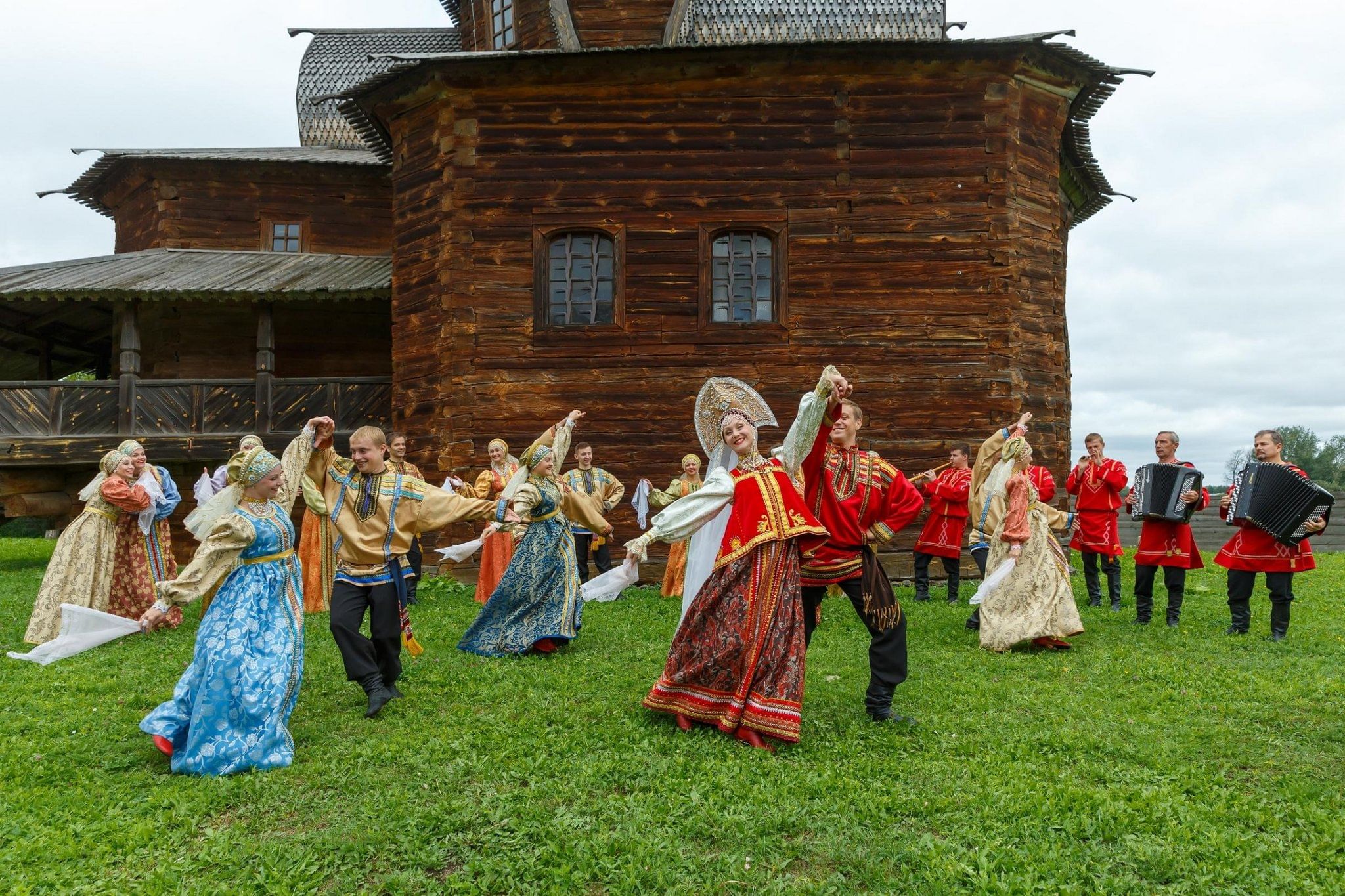 Русские обряды. Свадьба на Руси. Свадебные гуляния на Руси. Традиционный свадебный обряд. Свадебные обряды на Руси.