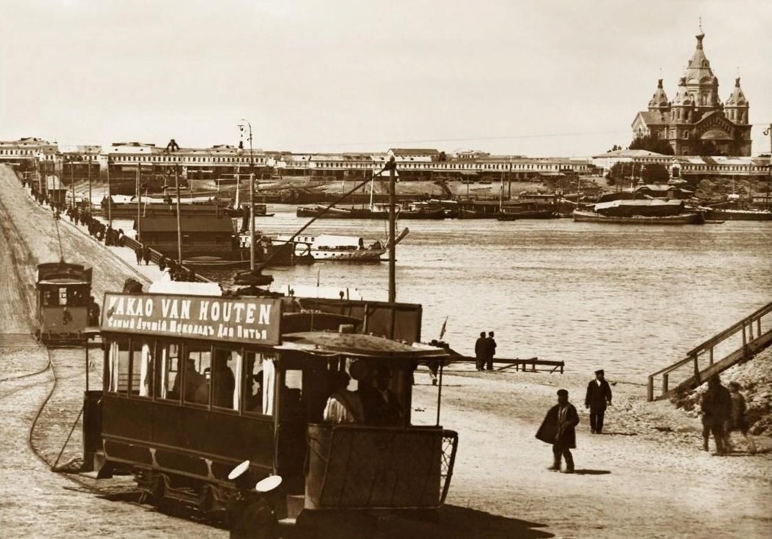 Плашкоутный мост в нижнем новгороде