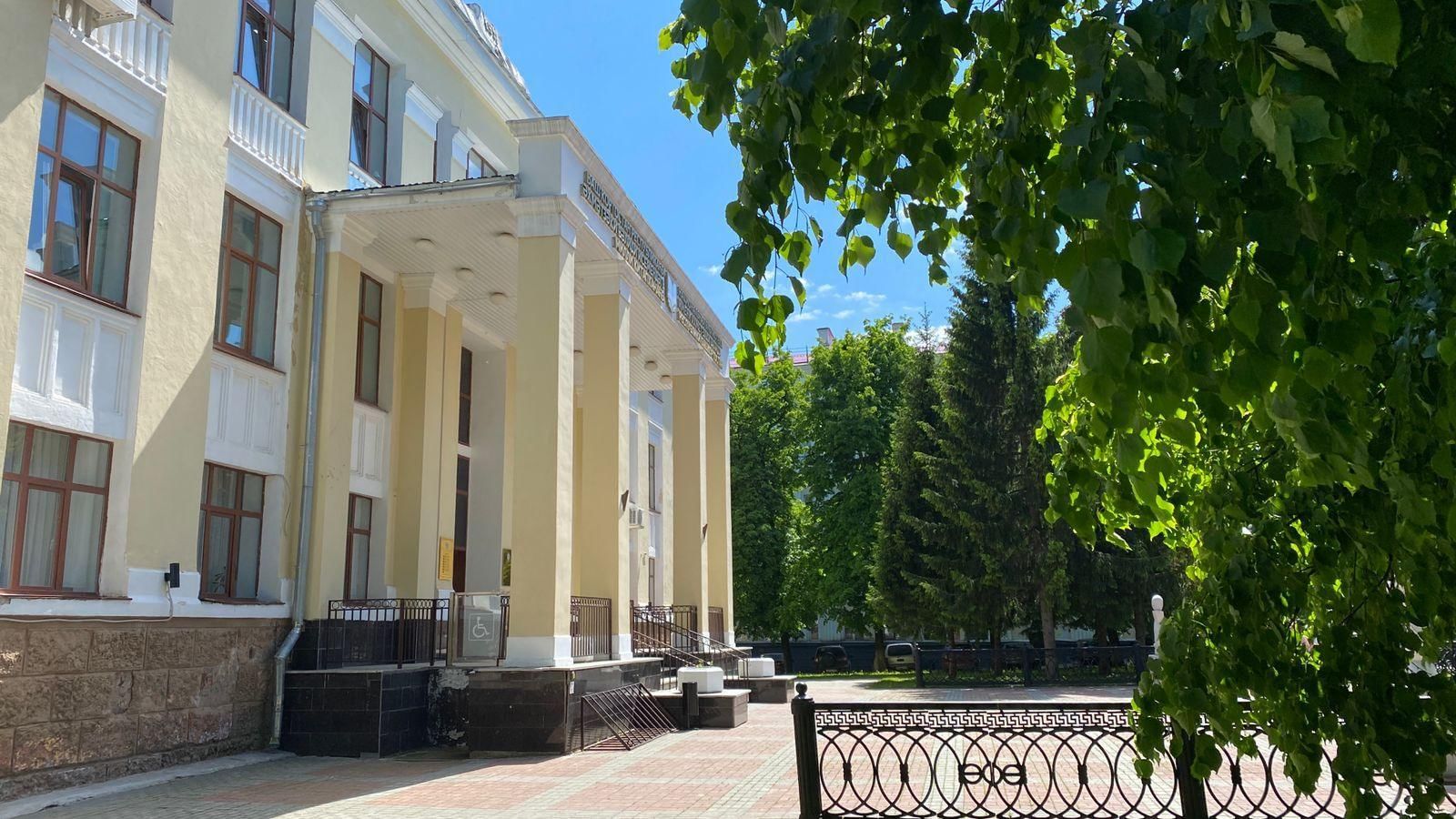 Библиотека заки валиди. Библиотека имени Заки Валиди. Национальная библиотека Уфа. Национальная библиотека им.а.з.Валиди сайт.