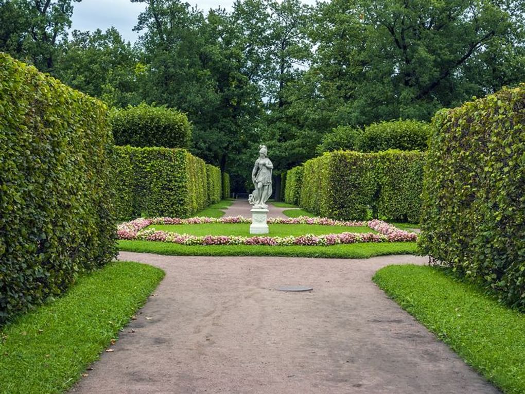 Екатерининский парк в Царском Селе. Пушкин, Санкт-Петербург. Фотография: Владимир Макеев / фотобанк «Лори»