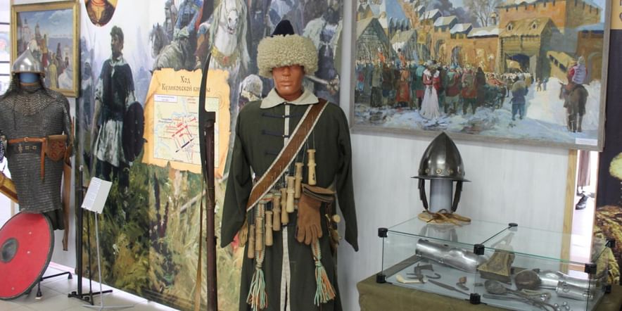 Основное изображение для события Экскурсия по выставочной экспозиции «С русским воином через века»