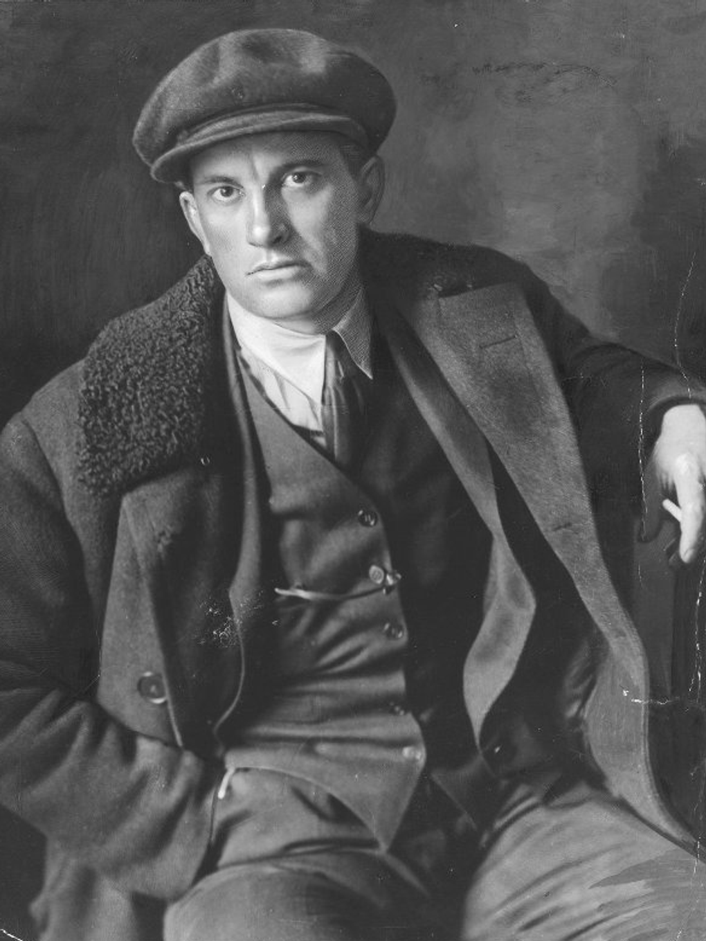 Портрет поэта Владимира Маяковского. 1927 год. Фотография: Петр Оцуп / Мультимедиа Арт Музей, Москва