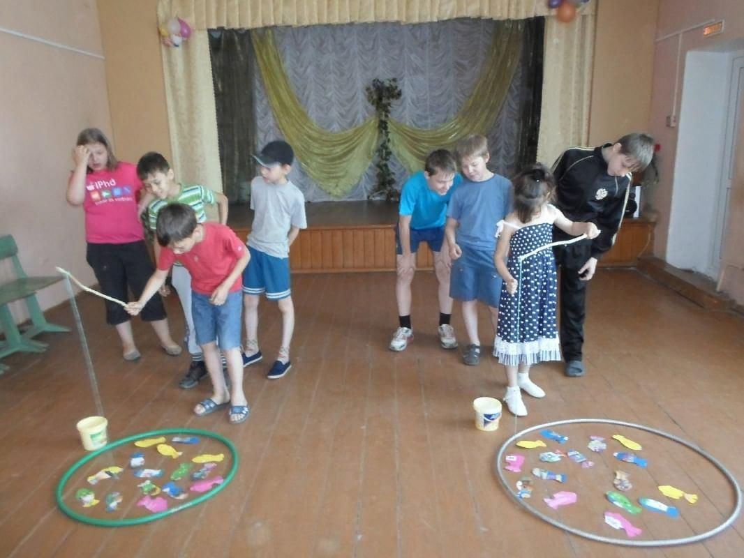 Конкурс для дошкольников апрель. Конкурсы для детей. Игровая программа весёлая для детей. Игровое мероприятие для дошкольников. Веселые игры и конкурсы для детей.