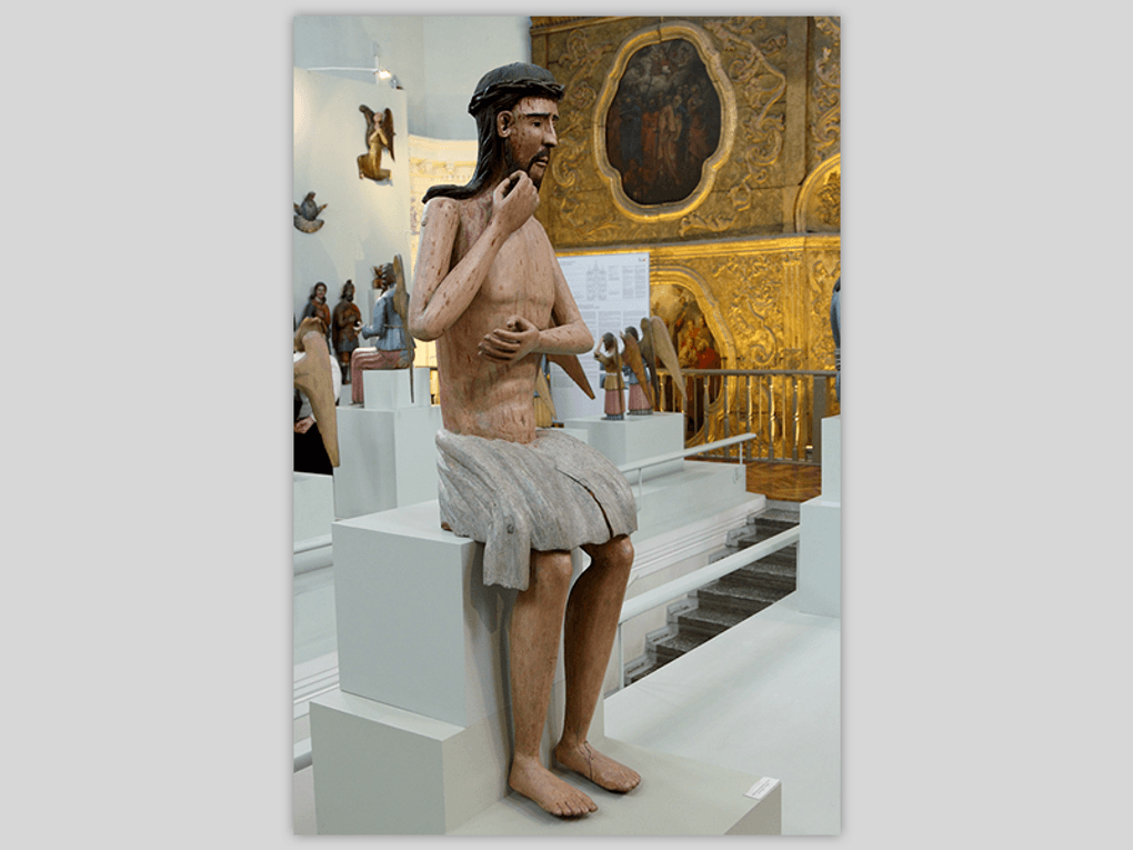 Деревянная фигура Иисуса Христа.  Фотография: Анатолий Косолапов / фотобанк «Лори» 