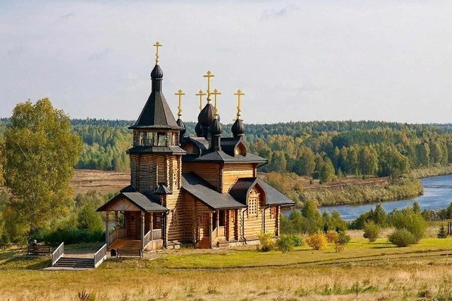 Храм во имя всех святых фото