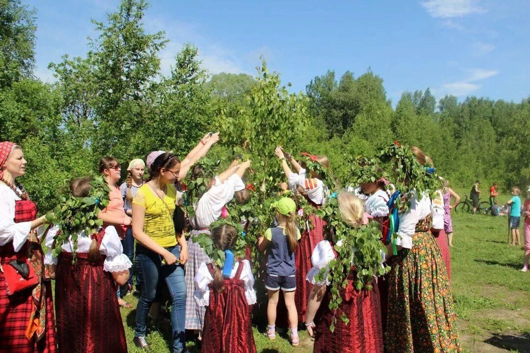 Русские праздники лета. Семик-Семик. Семик Троица праздник. Семик Березка. Семик русский народный праздник.