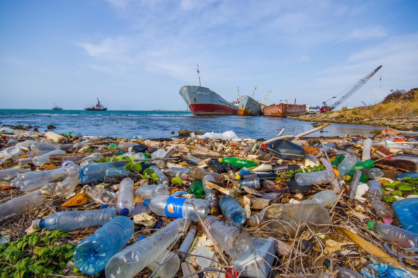 Экологические проблемы глобальная катастрофа. Баренцево море загрязненность. Загрязнение мирового океана. Пластик в океане.