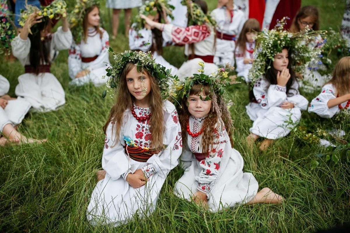 Девчонки на русском фестивале