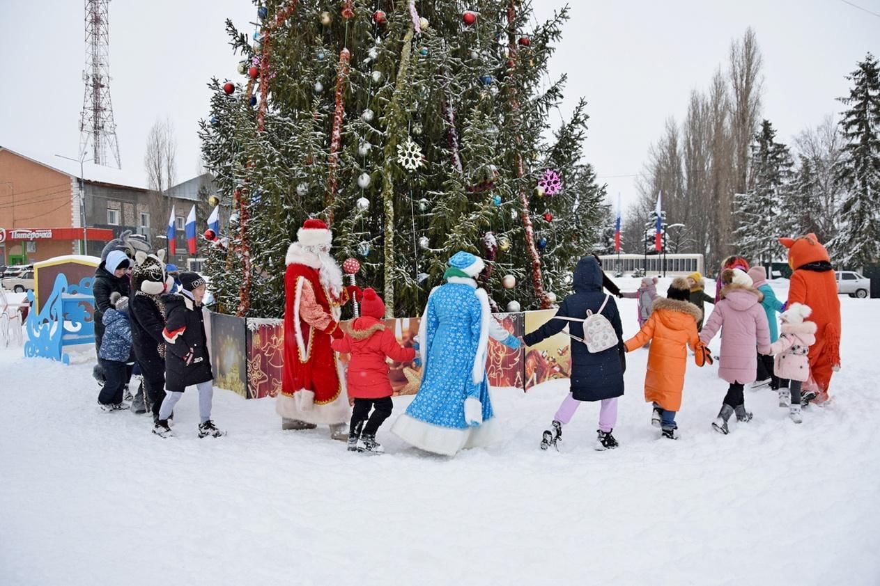 Открытие новый год. Открытие новогодней елки. Елка нашего двора в Семенове.