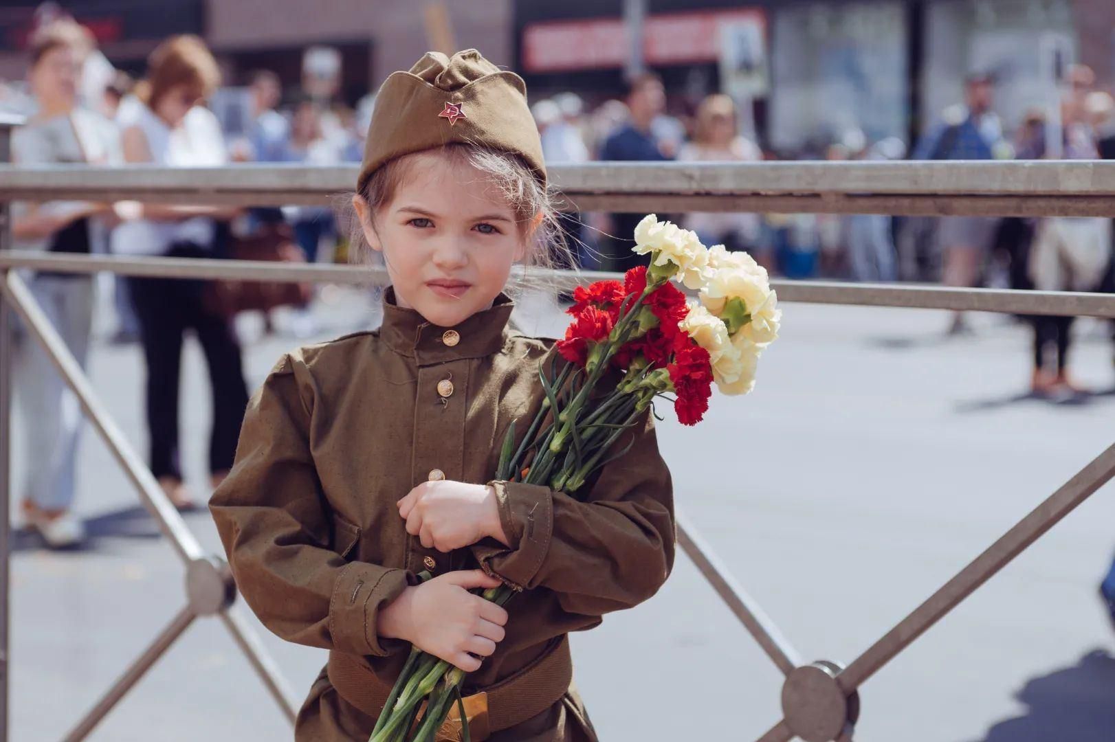 Фото ребенка в военной форме