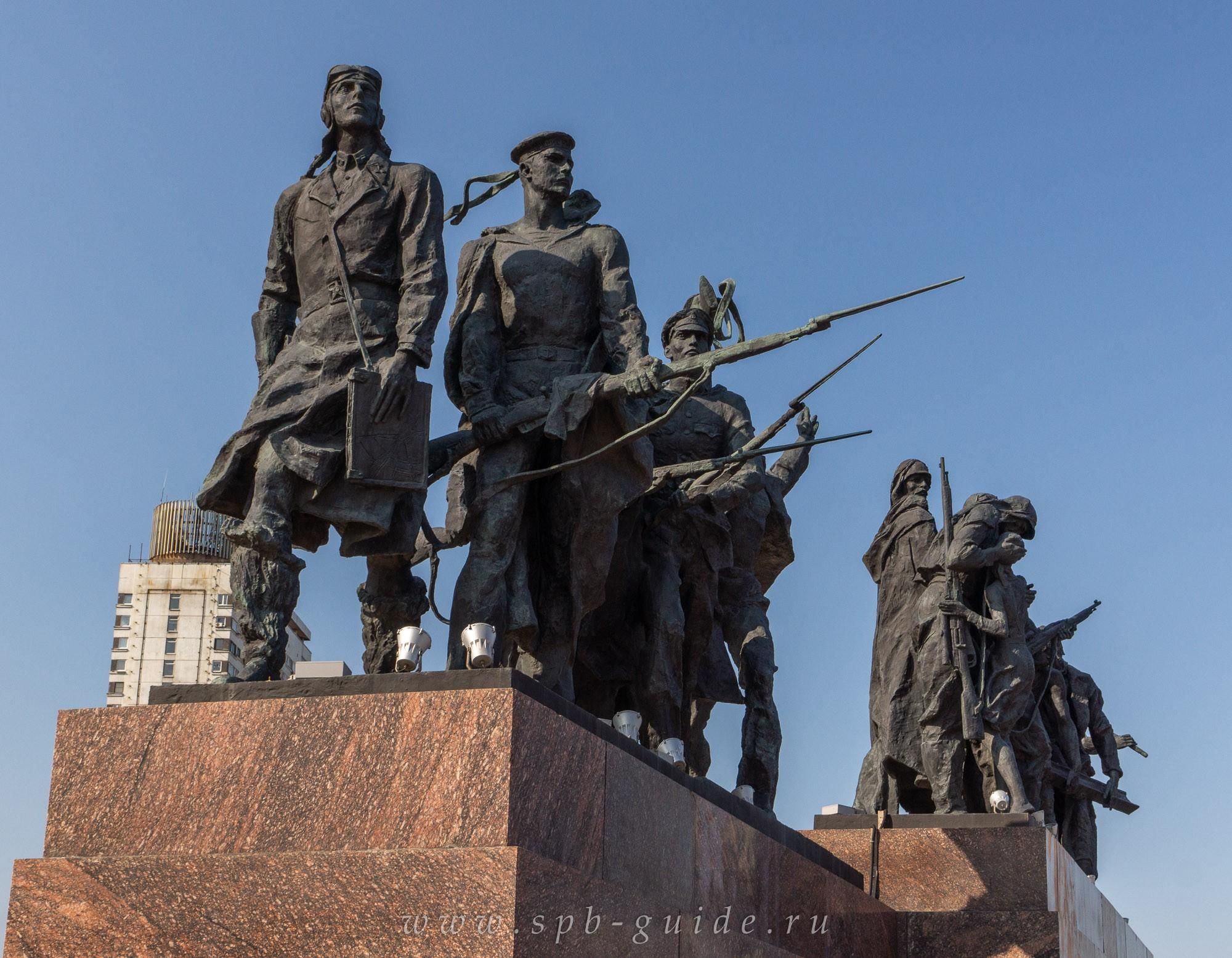 Монумент героическим защитникам ленинграда. Монумент героическим защитникам Ленинграда в Санкт-Петербурге. Памятник защитникам Ленинграда на площади Победы. Монумент Победы СПБ Московский. Монумент героическим защитникам Ленинграда группа победители.