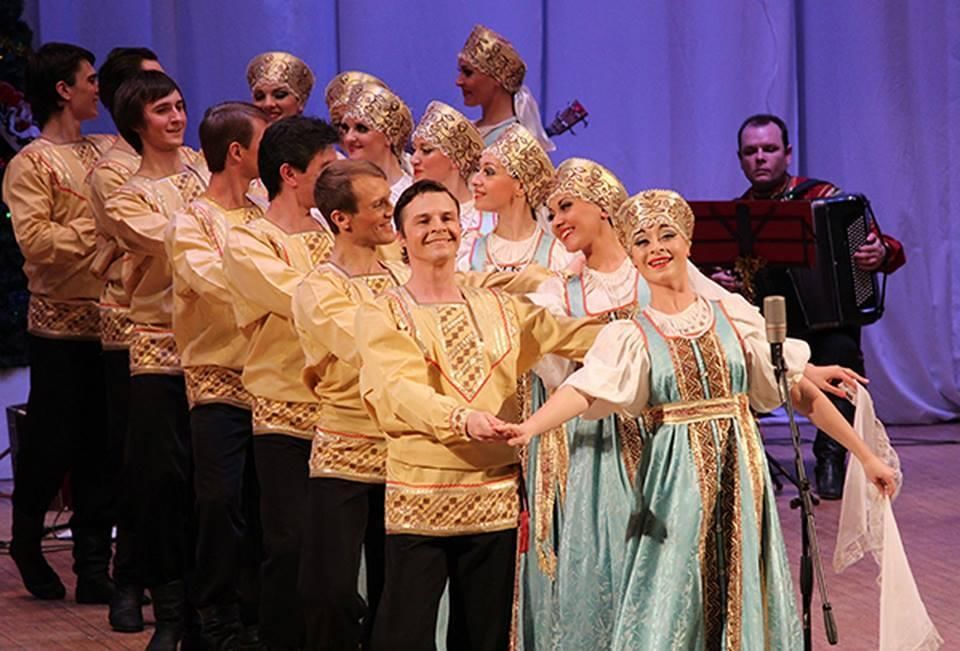 хор в протестантской церкви. госпел и спиричуэлс. госпел хор. госпел хор. госпел и спиричуэлс.