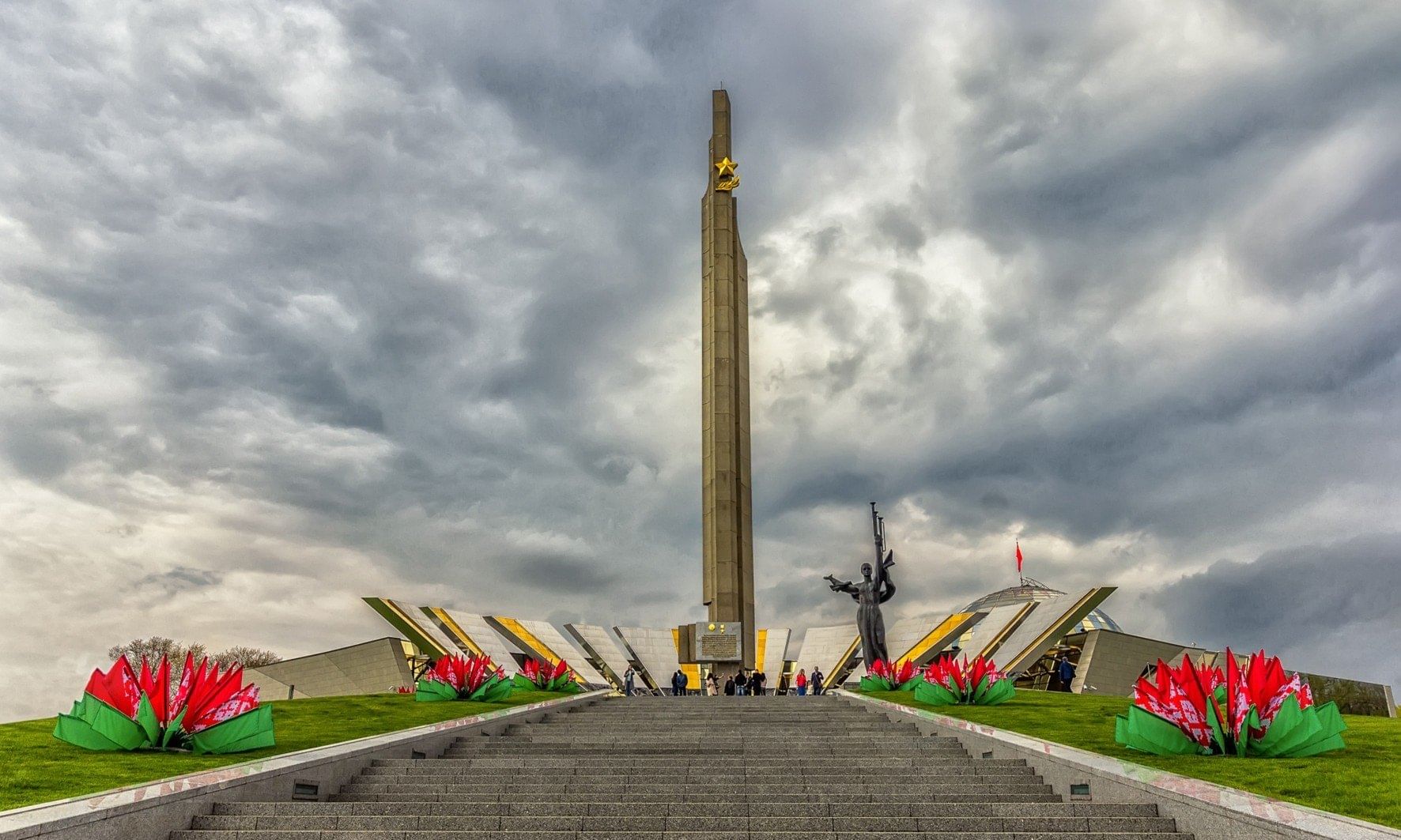 Обелиск «городу-герою Минску»