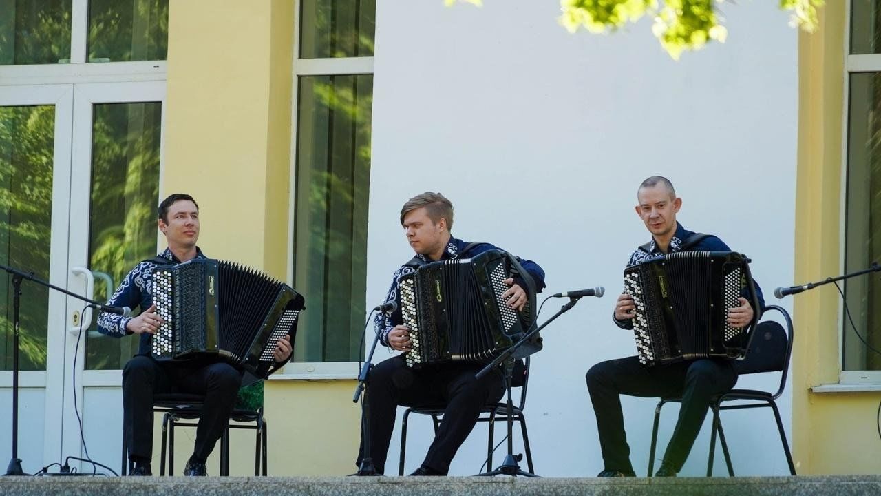 музыка в парке