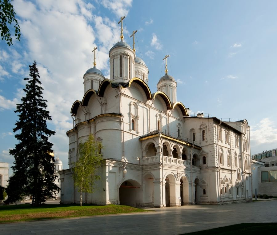 Патриарший дворец московского кремля фото