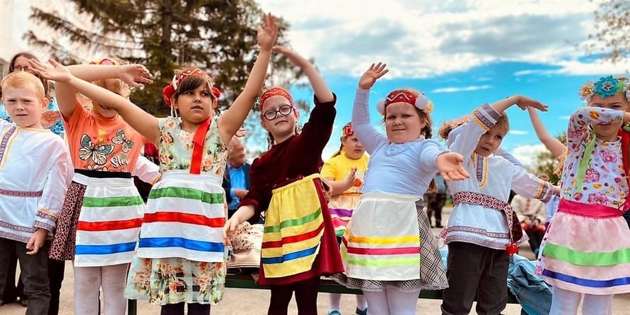 Основное изображение для события Мордовский национальный детский праздник «Чипайне»