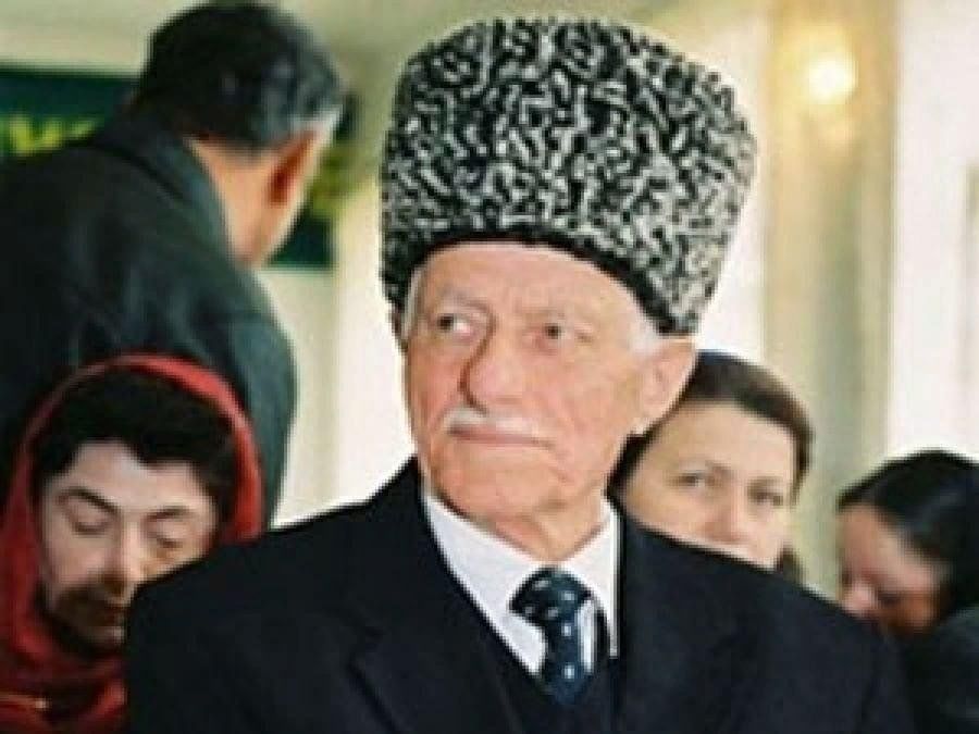 абузар абдулхакимович айдамиров памятник. саид айдамиров. абузар абдулхакимович айдамиров. абузар айдамиров. абузар абдулхакимович айдамиров.