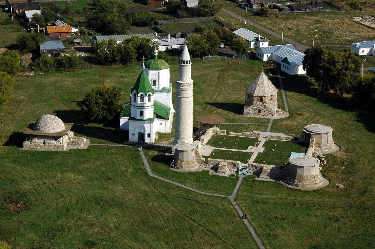 Болгар татарстан фото. Музей-заповедник Булгар. Историко археологический комплекс Булгар. Городище Булгар Татарстан. Музей в Булгаре Татарстан.